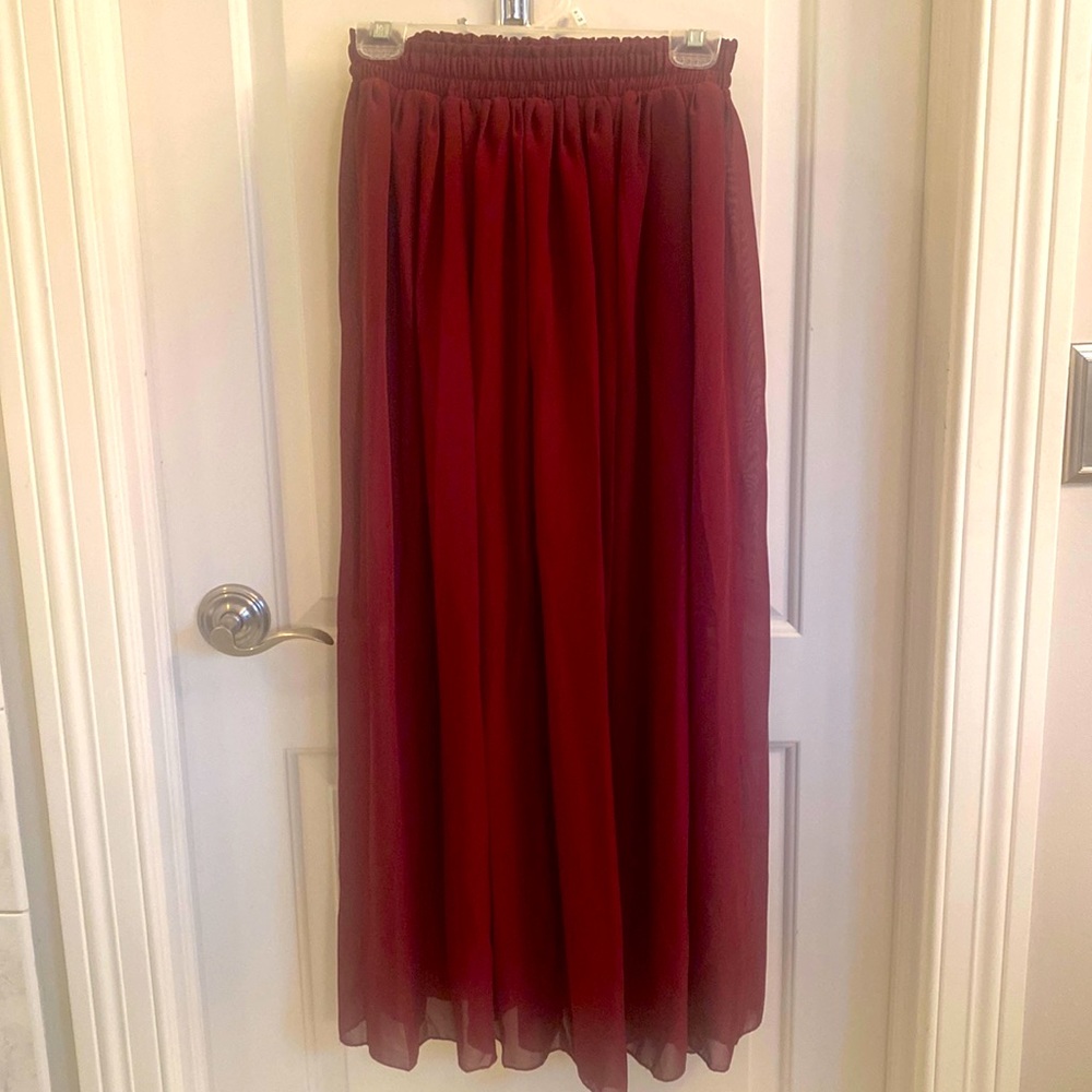maxi skirt- marroon sz M